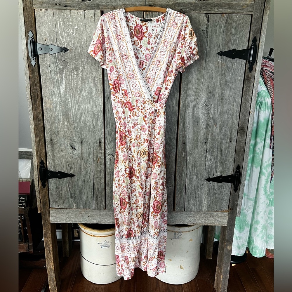 Pretty Garden Floral V-Neck Wrap Dress